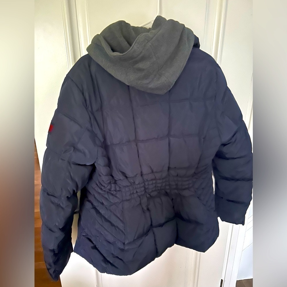 Tommy Hilfiger Hooded Kids Puffer Jacket - Picture 3 of 5